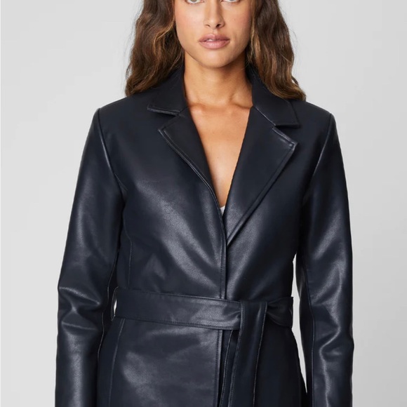 BlankNYC stylish faux leather blazer dresses up any outfit! - Picture 3 of 7